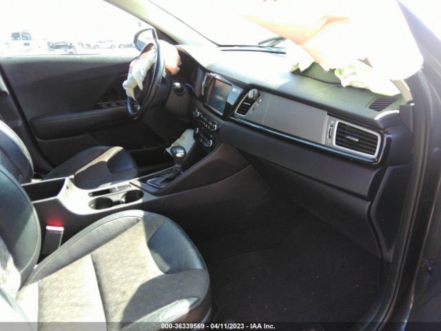 KNDCC3LC1J5150070 KIA NIRO EX