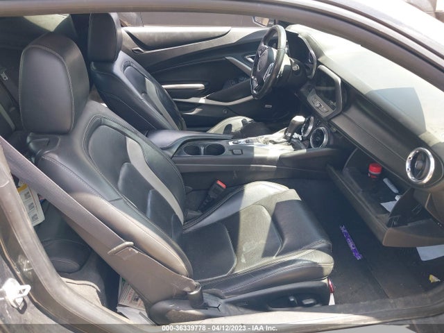 Chevrolet Camaro 2lt 2018 1G1FD1RS3J0188838 Image 6