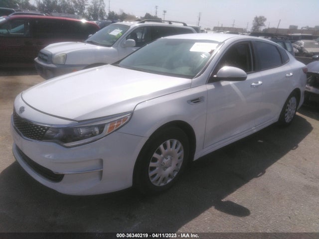 KIA Optima Lx 2018 5XXGT4L37JG201770 Image 2