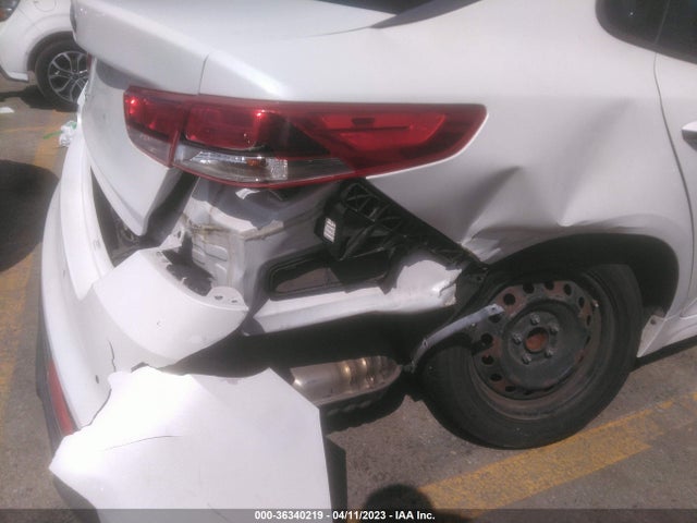 KIA Optima Lx 2018 5XXGT4L37JG201770 Image 6