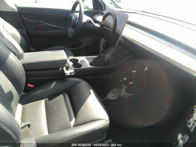 5YJYGDEE9MF273732 Tesla Model Y Long Range