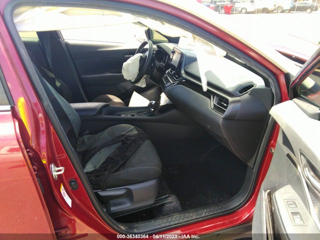 Toyota C-HR XLE 2018 JTNKHMBX3J1002173 Image 6