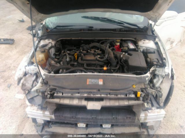 3FA6P0HD8FR176029 Ford FUSION SE