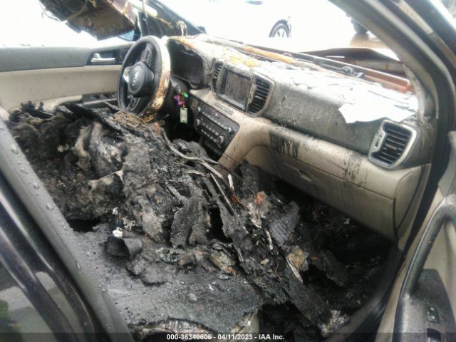 KNDPNCAC2H7224819 KIA Sportage Ex