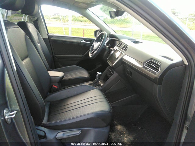 3VV3B7AX7NM008159 Volkswagen TIGUAN SE