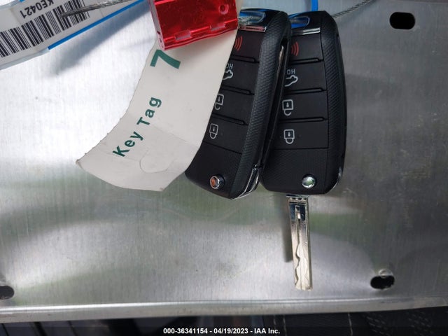 KIA Sportage Lx 2017 KNDPM3AC8H7241210 Image 3