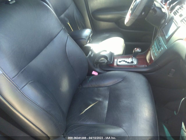 2005 LEXUS ES 330 VIN: JTHBA30G155137493