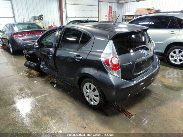 Toyota Prius C One/three/two/four 2014 JTDKDTB35E1067801 Image 3