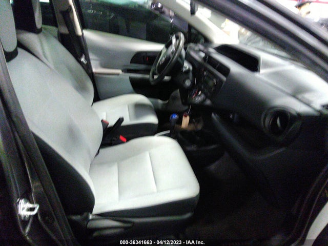 Toyota Prius C One/three/two/four 2014 JTDKDTB35E1067801 Image 5