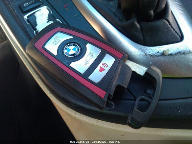 WBA8D9C56JA012701 BMW 3 Series 330i Xdrive