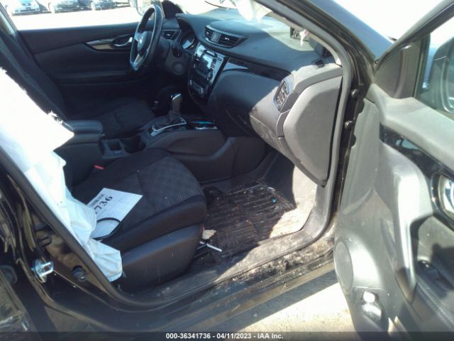 JN1BJ1CR8HW114832 Nissan Rogue Sport Sv