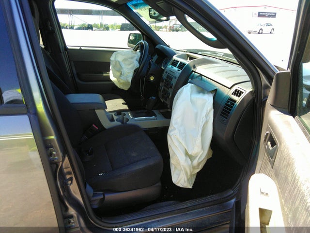 2010 FORD ESCAPE XLT VIN: 1FMCU0D79AKB00916