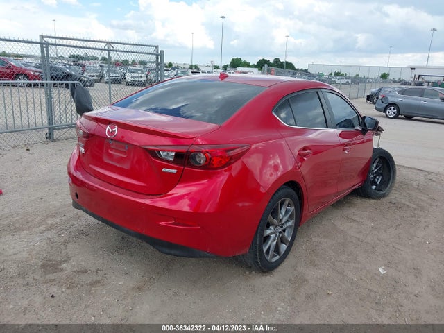 2018 MAZDA MAZDA3 4-DOOR TOURING VIN: 3MZBN1V32JM186560