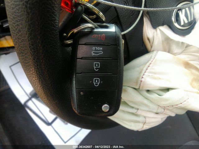 KNADM4A32G6611769 KIA RIO LX