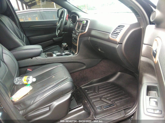 1C4RJFAG2HC773243 Jeep Grand Cherokee Laredo