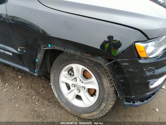 1C4RJFAG2HC773243 Jeep Grand Cherokee Laredo