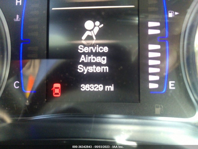 Chrysler 200 Limited Platinum 2017 1C3CCCAB7HN502464 Image 7