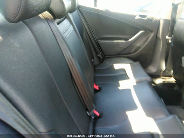 2010 VOLKSWAGEN PASSAT SEDAN KOMFORT VIN: WVWJM7AN0AP029051