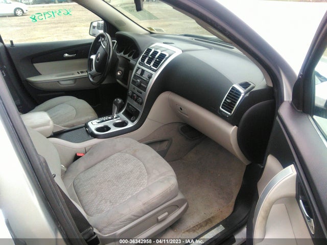 2010 GMC ACADIA SLE VIN: 1GKLVLED7AJ120910