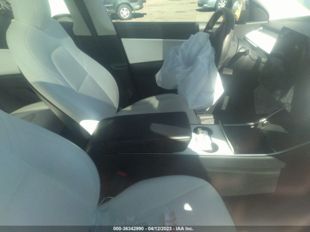5YJYGDEE7LF027454 Tesla Model Y Long Range