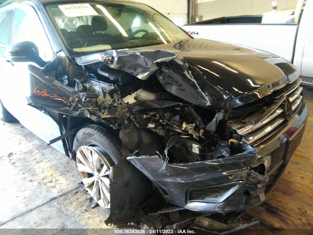 3VV1B7AX6KM196059 Volkswagen TIGUAN S