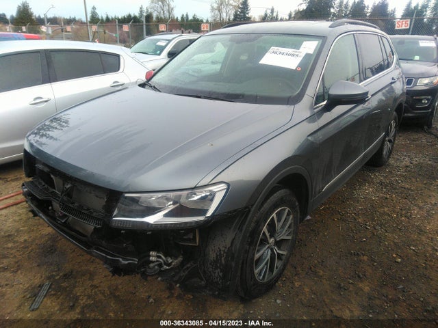 3VV2B7AXXLM074908 Volkswagen Tiguan Se/sel/se R-line Black