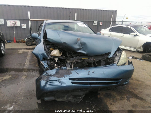 2004 TOYOTA CAMRY LE/XLE VIN: 4T1BF32K54U570870