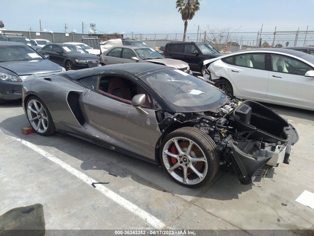 2020 McLaren GT, VIN: SBM22GCA8LW000403