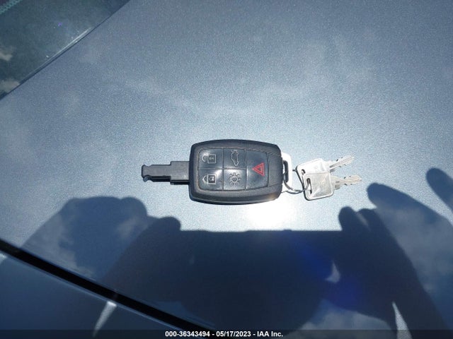 2009 VOLVO S40 2.4L VIN: YV1MS390292465715