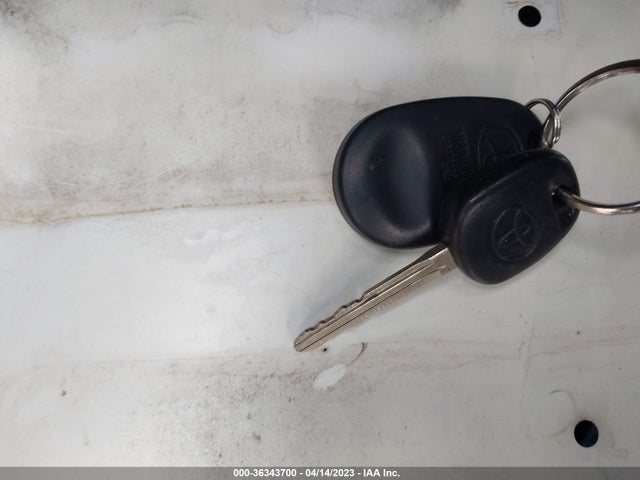 Toyota SIENNA SE 2018 5TDXZ3DC7JS904016 Image 3