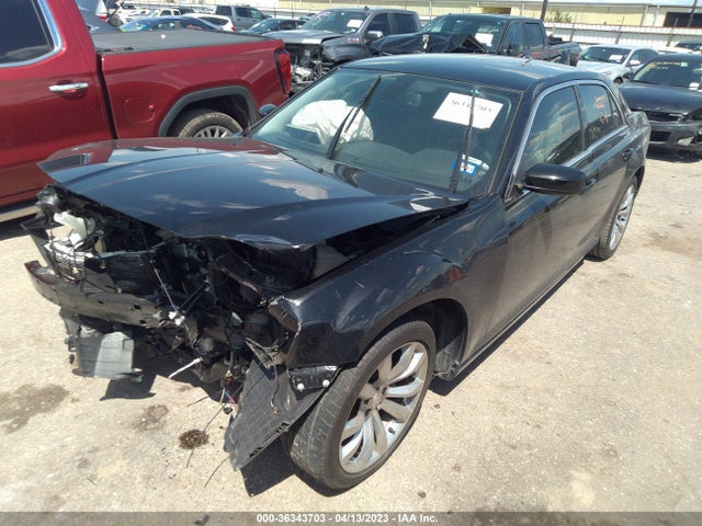 2C3CCAAG0KH568905 Chrysler 300 Touring L