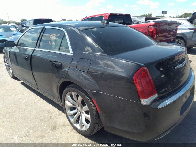 2C3CCAAG0KH568905 Chrysler 300 Touring L