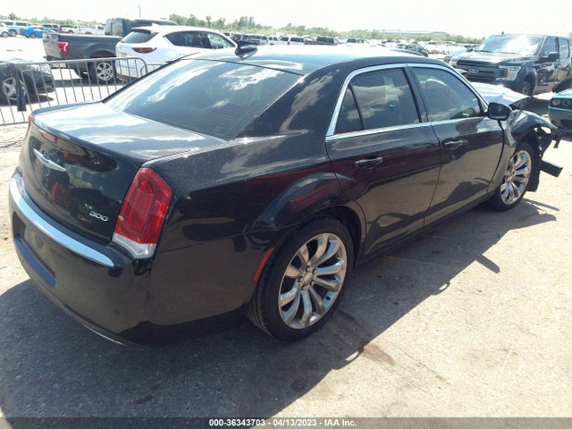 2C3CCAAG0KH568905 Chrysler 300 Touring L