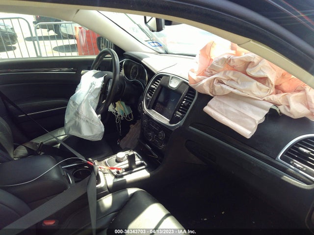 2C3CCAAG0KH568905 Chrysler 300 Touring L