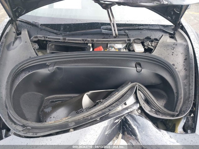 Tesla Model 3 Long Range 2018 5YJ3E1EB7JF188288 Image 11