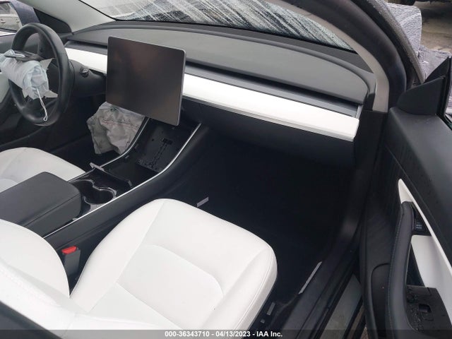 Tesla Model 3 Long Range 2018 5YJ3E1EB7JF188288 Image 6