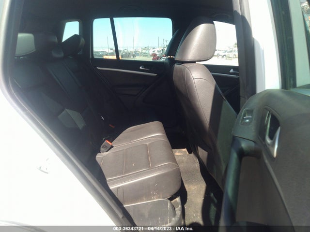 WVGBV7AX1GW071564 Volkswagen Tiguan R-line