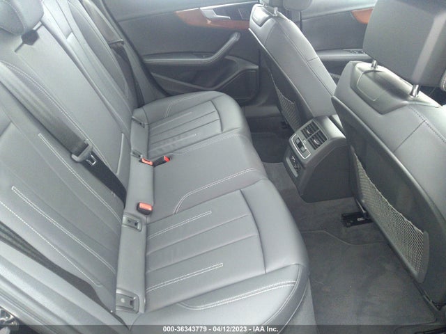 2022 Audi A4, VIN: WAUBBAF48NN010544