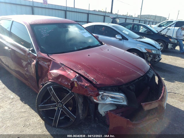 2C3CCAAG4EH121708 Chrysler 300