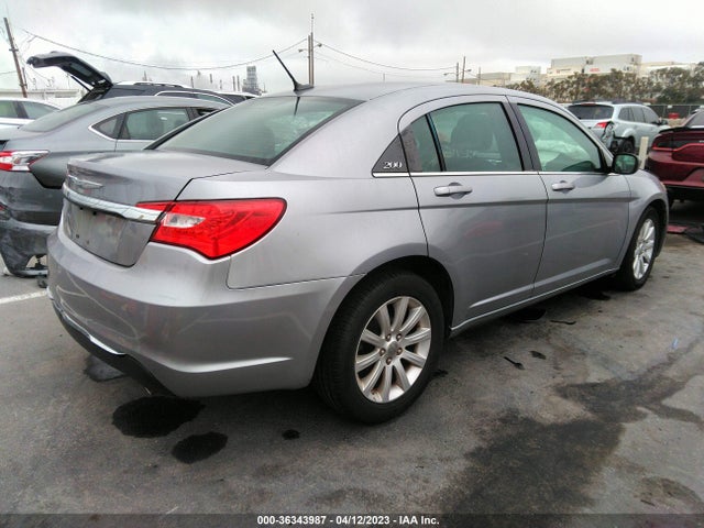 1C3CCBBG6EN114304 Chrysler 200 Touring