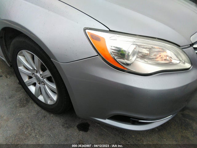 1C3CCBBG6EN114304 Chrysler 200 Touring
