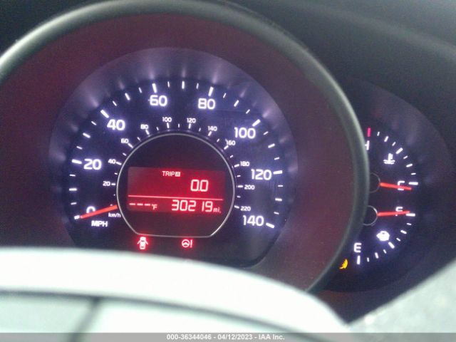 KNDJN2A26G7854476 KIA Soul Base