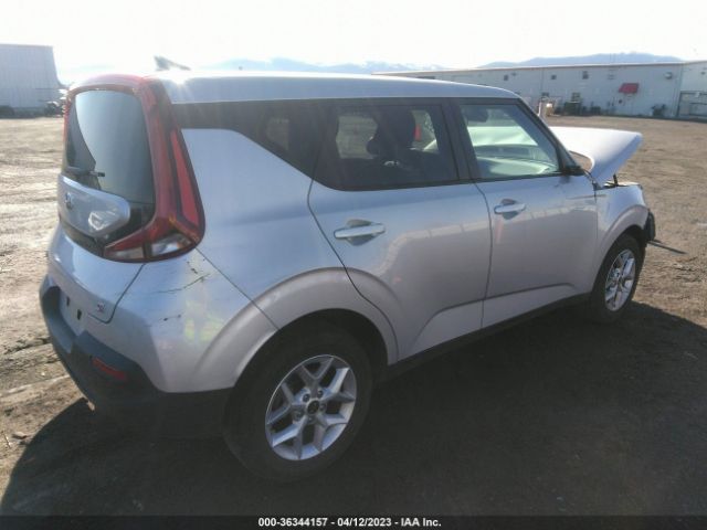 KNDJ23AU2M7743421 KIA SOUL S