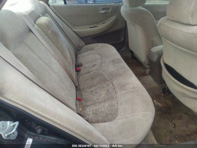 2000 HONDA ACCORD SDN EX VIN: 1HGCG5650YA055855