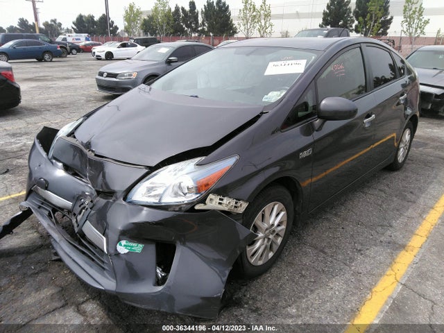 Toyota PRIUS PLUG-IN 2015 JTDKN3DP9F3071403 Image 2