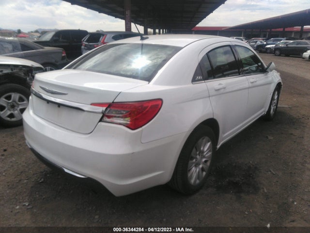 1C3CCBAB9EN207744 Chrysler 200 LX