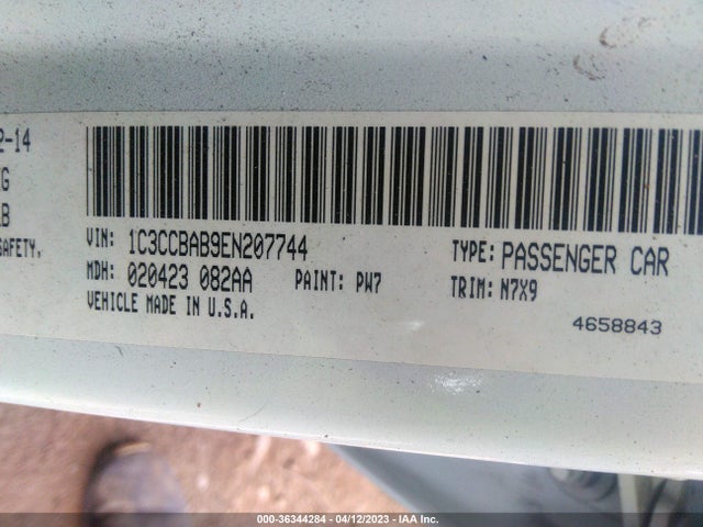 1C3CCBAB9EN207744 Chrysler 200 LX
