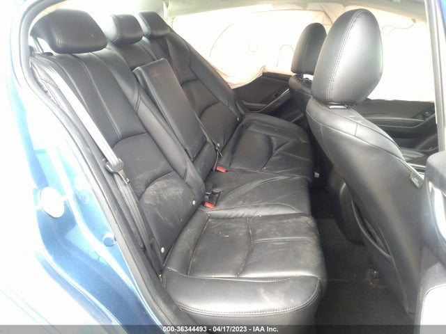 Mazda Mazda3 4-door Touring 2018 3MZBN1V33JM203754 Image 9