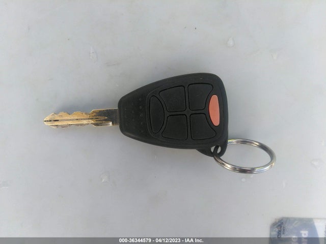 2005 CHRYSLER TOWN & COUNTRY LIMITED VIN: 2C4GP64L65R268467