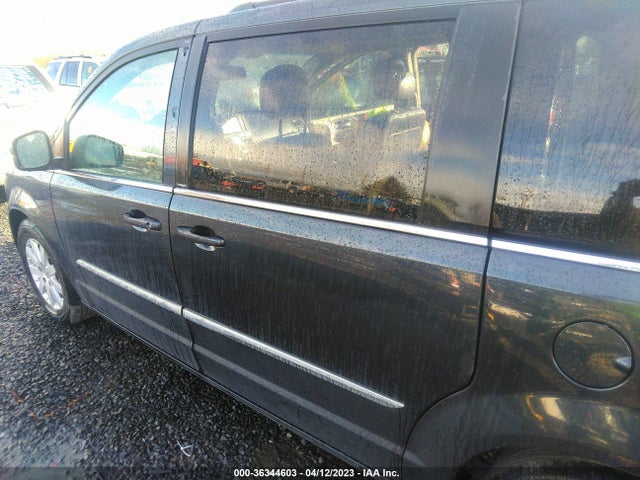 2C4RC1BG1ER324974 Chrysler Town & Country Touring